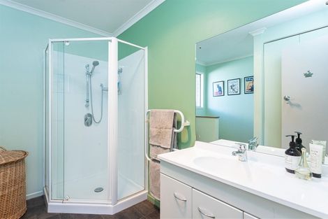 Photo of property in 60 Kawau Crescent, Bromley, Christchurch, 8062