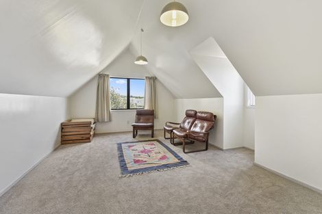 Photo of property in 2 Paulownia Place, Totara Heights, Auckland, 2105