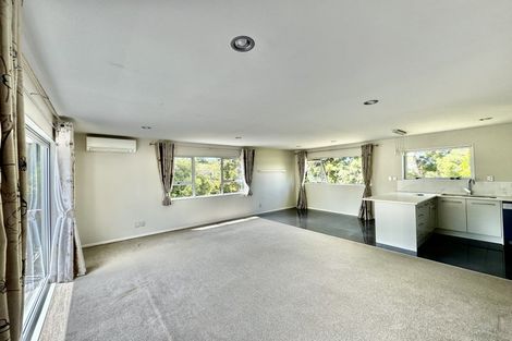 Photo of property in 25 Schnapper Rock Road, Greenhithe, Auckland, 0632