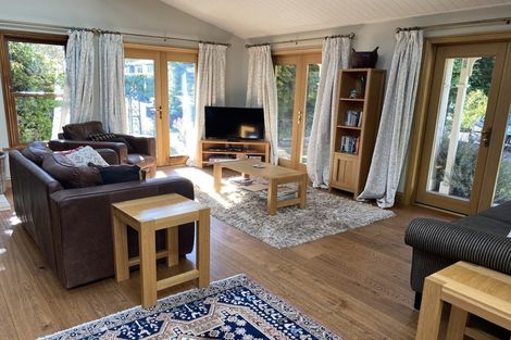 Photo of property in 15 Cardigan Street, Arrowtown, 9302