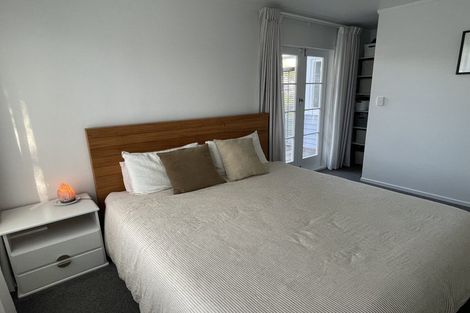 Photo of property in 18 Richmond Street, Cambridge, 3434