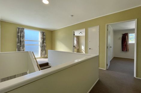 Photo of property in 14 Totara Grove, Hillcrest, Auckland, 0627