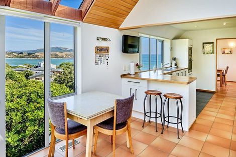 Photo of property in 1 Roys Road, Plimmerton, Porirua, 5026