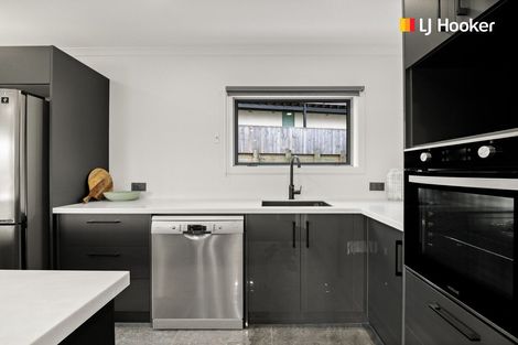 Photo of property in 5 Shanks Street, Green Island, Dunedin, 9018