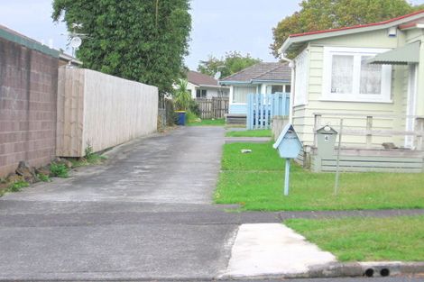Photo of property in 4a Kamara Road, Glen Eden, Auckland, 0602