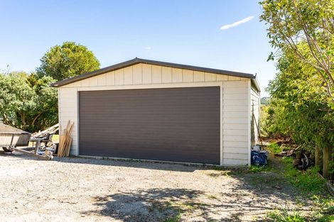 Photo of property in 46 Gorge Road, Maungaturoto, 0520