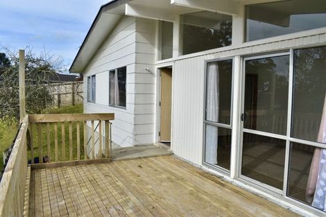 Photo of property in 3 Garton Drive, Massey, Auckland, 0614