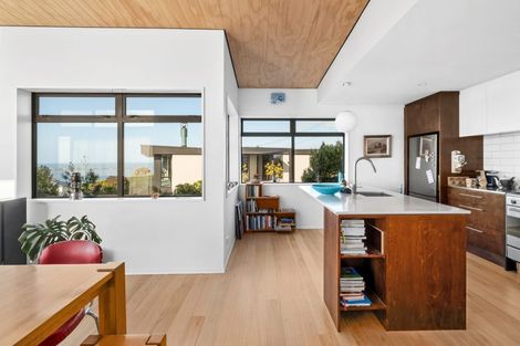 Photo of property in 33 Marama Crescent, Mount Pleasant, Christchurch, 8081