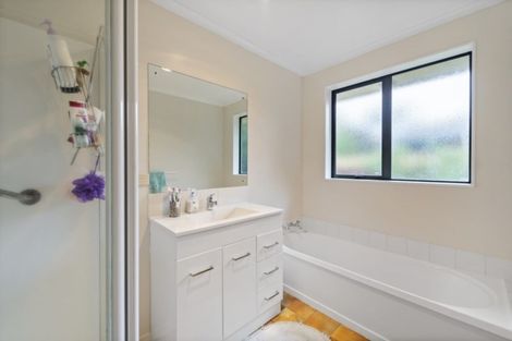 Photo of property in 25 Twickenham Place, Nawton, Hamilton, 3200