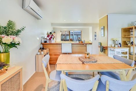 Photo of property in 15b Taylor Terrace, St Andrews, Hamilton, 3200