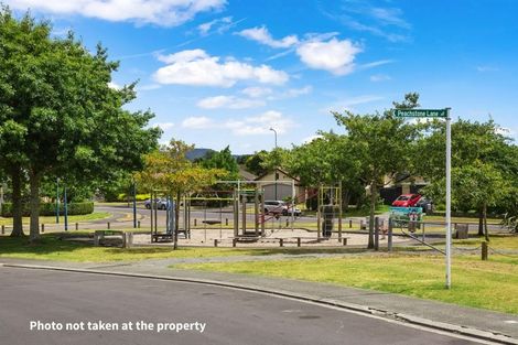 Photo of property in 10 Peachstone Lane, Henderson, Auckland, 0612