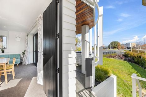 Photo of property in 260 Hobsonville Point Road, Hobsonville, Auckland, 0616