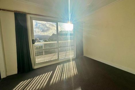 Photo of property in 57 Maupuia Road, Maupuia, Wellington, 6022
