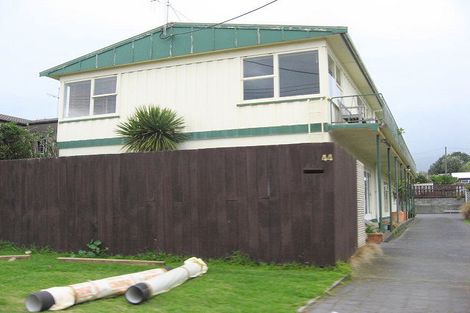 Photo of property in 3 Pitcairn Street, Oakura, 4314