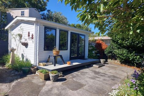 Photo of property in 39 South Road, Blagdon, New Plymouth, 4310