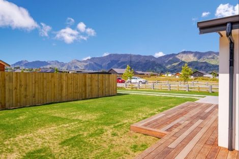 Photo of property in 9 Isthmus Place, Lake Hawea, Wanaka, 9382