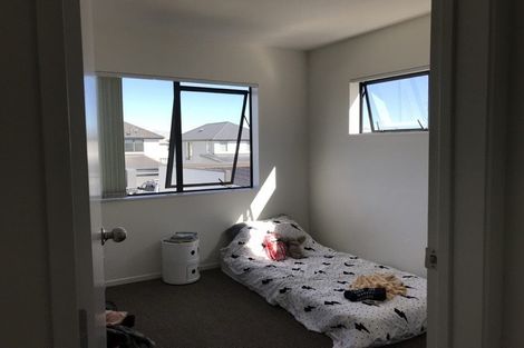 Photo of property in 38 Hollowout Street, Takanini, 2112