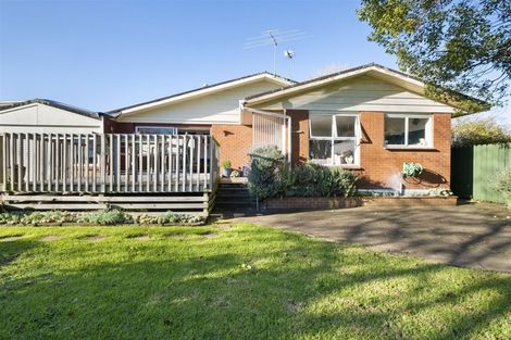 Photo of property in 124 Tiraumea Drive, Pakuranga, Auckland, 2010