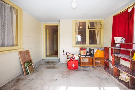 Photo of property in 34 Rhodes Drive, Kelvin Grove, Palmerston North, 4414