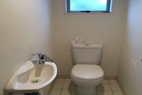 Photo of property in 2/7 Kelvin Hart Drive, East Tamaki, Auckland, 2013