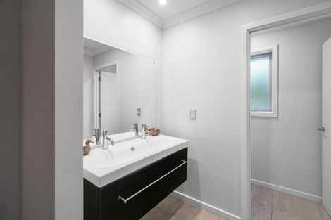 Photo of property in 12 Heaphy Court, Rolleston, 7614