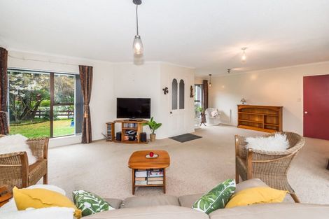 Photo of property in 12 Tobys Way, Waikanae Beach, Waikanae, 5036