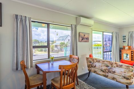 Photo of property in 17a Moana Street, Otaki Beach, Otaki, 5512