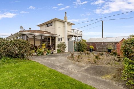 Photo of property in 2a Kiharoa Street, Otaki Beach, Otaki, 5512