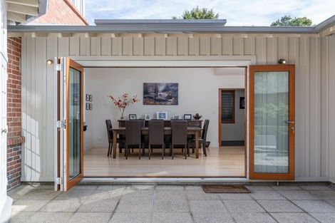 Photo of property in 355 Highgate, Roslyn, Dunedin, 9010