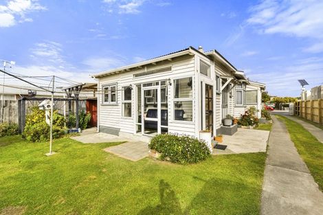 Photo of property in 16 Whiteleigh Avenue, Addington, Christchurch, 8024