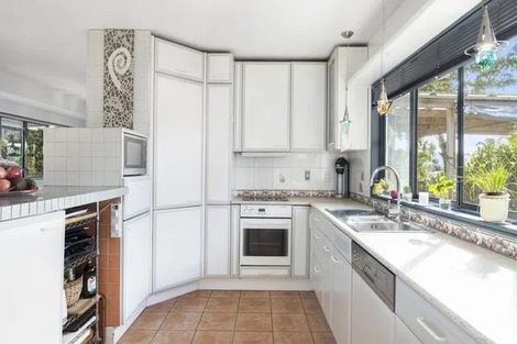 Photo of property in 10 Jenny Lane, Waiuku, 2123