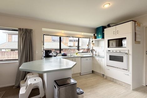 Photo of property in 1/50 Simmental Crescent, Somerville, Auckland, 2014