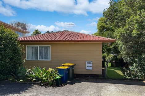 Photo of property in 15 Pisces Road, Glen Eden, Auckland, 0602
