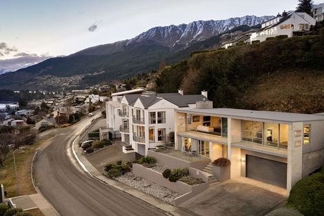 Photo of property in 74 Panorama Terrace, Queenstown, 9300