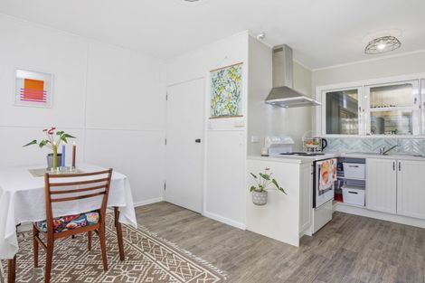 Photo of property in 8a-8b Devon Place, Cannons Creek, Porirua, 5024