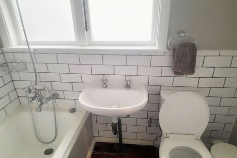 Photo of property in 171 Oxford Terrace, Epuni, Lower Hutt, 5011