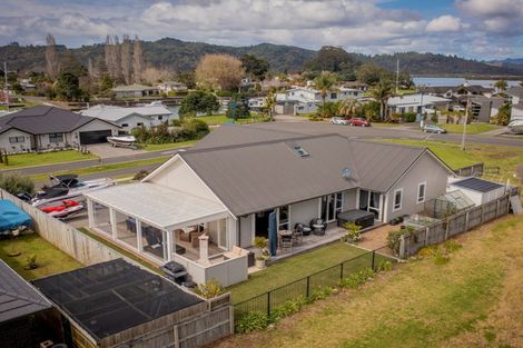 Photo of property in 5 Lady Jocelyn Place, Whitianga, 3510