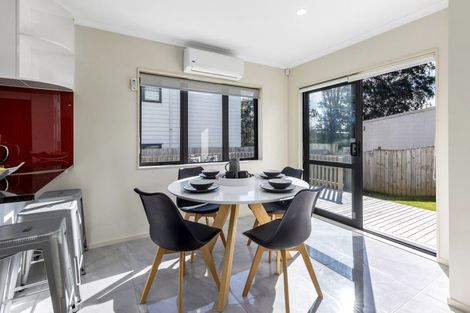 Photo of property in 17c Earlsworth Road, Mangere East, Auckland, 2024