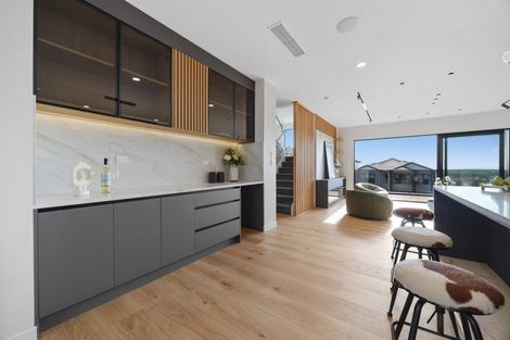 Photo of property in 8 Mill Hill Close, Flat Bush, 2019