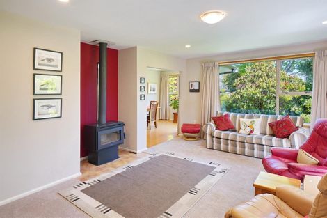 Photo of property in 8 Brookby Crescent, Avonhead, Christchurch, 8042