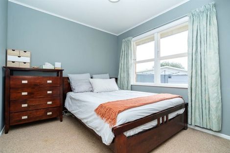 Photo of property in 6 English Street, St Andrews, Hamilton, 3200