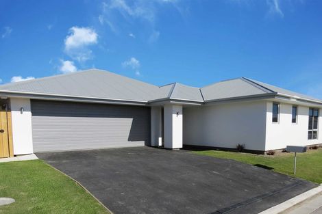 Photo of property in 5 Nancorne Lane, Halswell, Christchurch, 8025