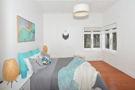 Photo of property in 8 Seaview Road, Whangarei, 0110