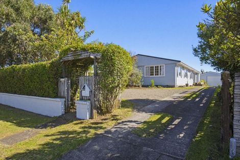 Photo of property in 6 Teoti Street, Paraparaumu Beach, Paraparaumu, 5032