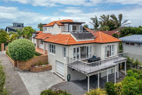 Photo of property in 1/248 Hurstmere Road, Takapuna, Auckland, 0622