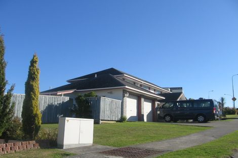 Photo of property in 44 Joseph Banks Drive, Whitby, Porirua, 5024