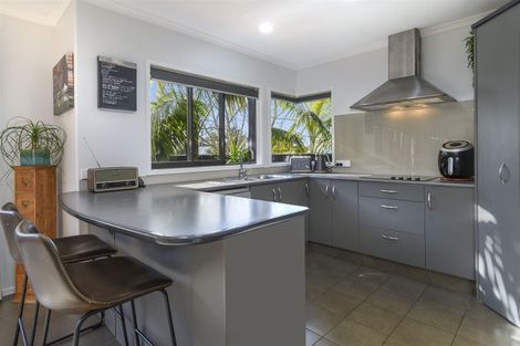 Photo of property in 6 Tomika Crescent, Papamoa Beach, Papamoa, 3118