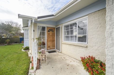 Photo of property in 24 Haydon Street, Roslyn, Palmerston North, 4414