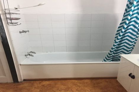 Photo of property in 15 Main Street, Hospital Hill, Napier, 4110