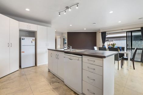 Photo of property in 7 Bullmore Place, Pukehangi, Rotorua, 3015